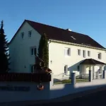 公寓 In Mit Grill Und Garten By Interhome