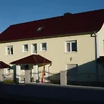 公寓 In Mit Grill Und Garten By Interhome Witzelroda