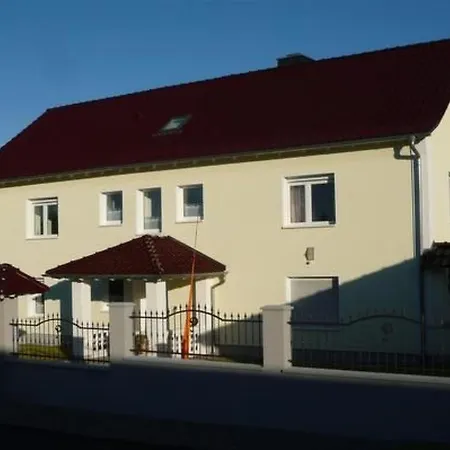 Apartment In Mit Grill Und Garten By Interhome Witzelroda
