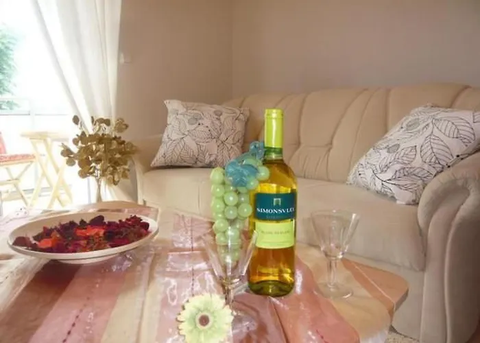 Appartement In Mit Grill Und Garten By Interhome